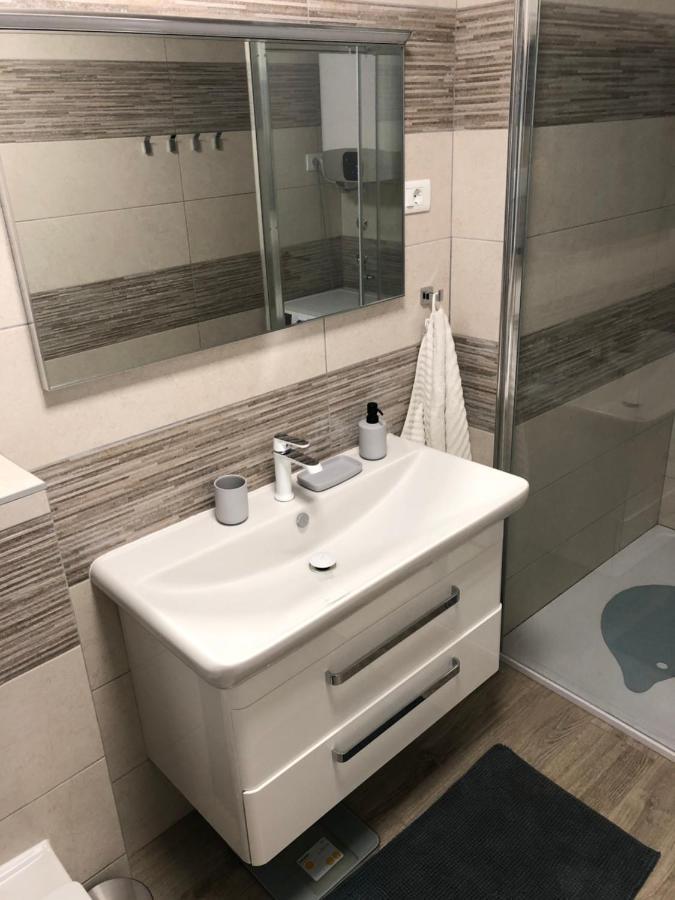 Pula Center Seaview Apartment Kültér fotó
